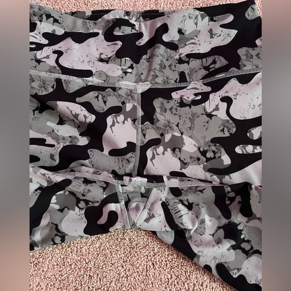 Reebok biker shorts - Picture 2 of 6